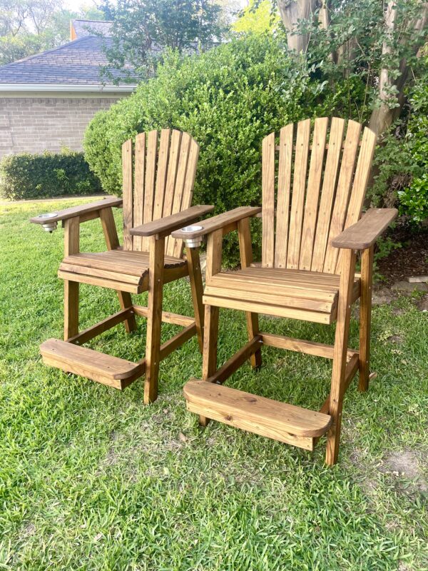 KING SIZED TALL CHAIR